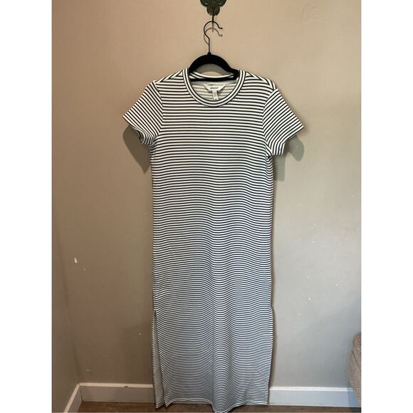 SPANX AIRESSENTIALS MAXI DRESS - Picture 1 of 4